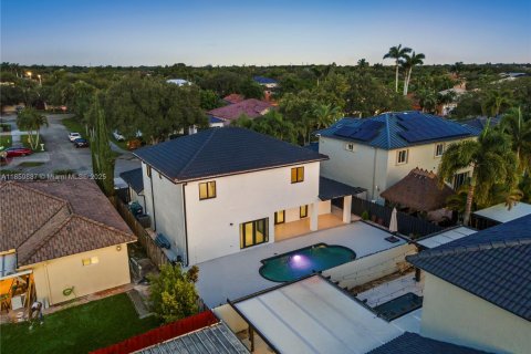 Villa ou maison à vendre à Miami, Floride: 5 chambres, 215.53 m2 № 1889622 - photo 24