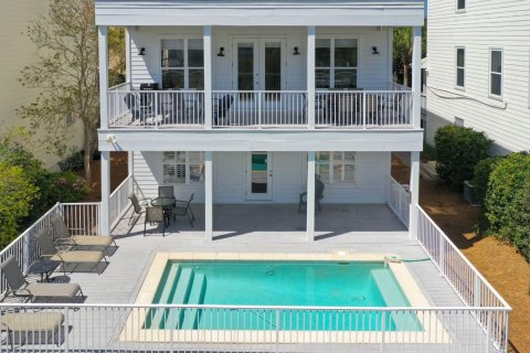 House in Miramar Beach, Florida 4 bedrooms, 265.33 sq.m. № 559574 - photo 1