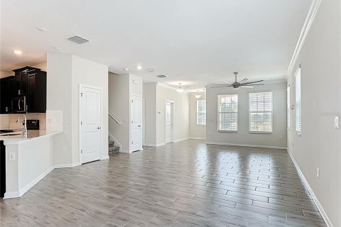 Townhouse in Davenport, Florida 5 bedrooms, 233.65 sq.m. № 1877246 - photo 19
