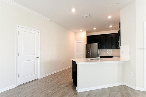 Townhouse in Davenport, Florida 5 bedrooms, 233.65 sq.m. № 1877246 - photo 8