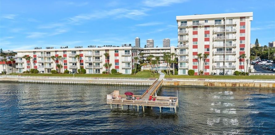 Condo à Daytona Beach, Floride, 2 chambres  № 1523338