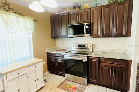 Купить виллу или дом в Киссимми, Флорида 5 комнат, 112.6м2, № 1632021 - фото 12