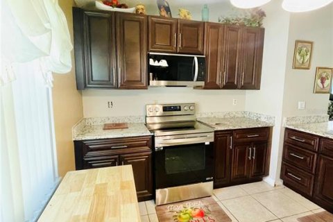 Купить виллу или дом в Киссимми, Флорида 5 комнат, 112.6м2, № 1632021 - фото 13