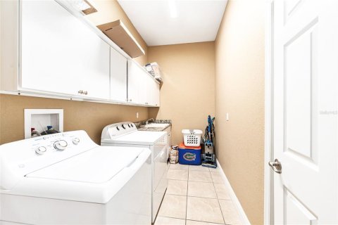 House in Ocala, Florida 4 bedrooms, 244.61 sq.m. № 2116338 - photo 23