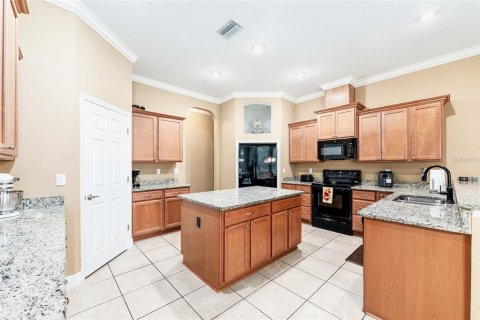 House in Ocala, Florida 4 bedrooms, 244.61 sq.m. № 2116338 - photo 15