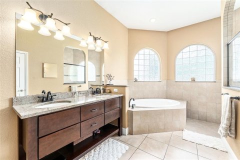 House in Ocala, Florida 4 bedrooms, 244.61 sq.m. № 2116338 - photo 29