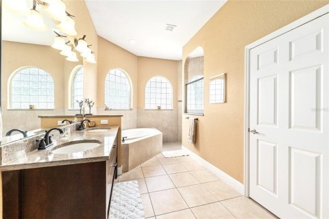 House in Ocala, Florida 4 bedrooms, 244.61 sq.m. № 2116338 - photo 28
