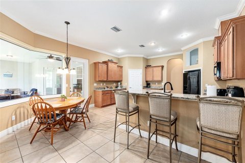 House in Ocala, Florida 4 bedrooms, 244.61 sq.m. № 2116338 - photo 17