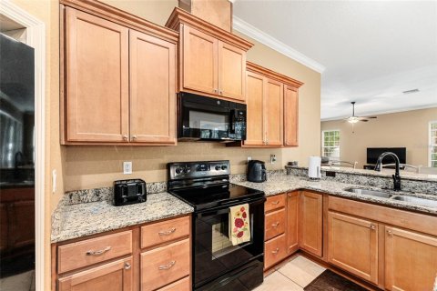 House in Ocala, Florida 4 bedrooms, 244.61 sq.m. № 2116338 - photo 13