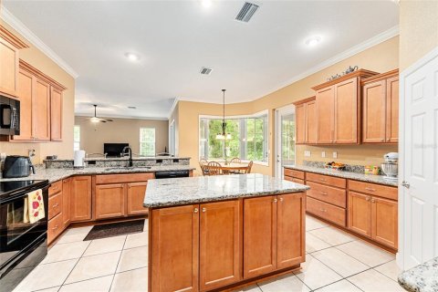 House in Ocala, Florida 4 bedrooms, 244.61 sq.m. № 2116338 - photo 12