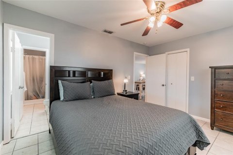 Villa ou maison à louer à Tampa, Floride: 3 chambres, 107.4 m2 № 2237839 - photo 24