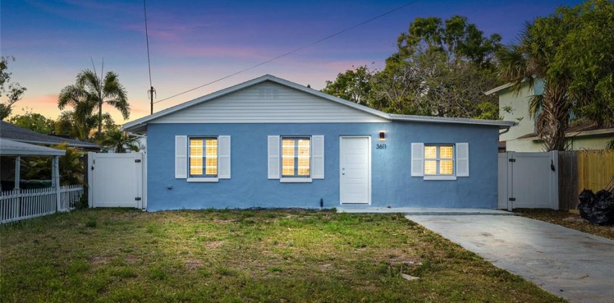 Villa ou maison à Tampa, Floride 3 chambres, 107.4 m2 № 2237839