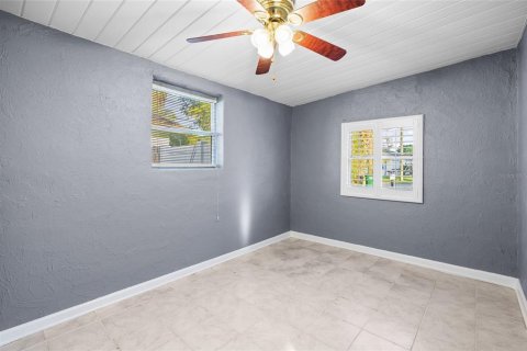 Villa ou maison à louer à Tampa, Floride: 3 chambres, 107.4 m2 № 2237839 - photo 14