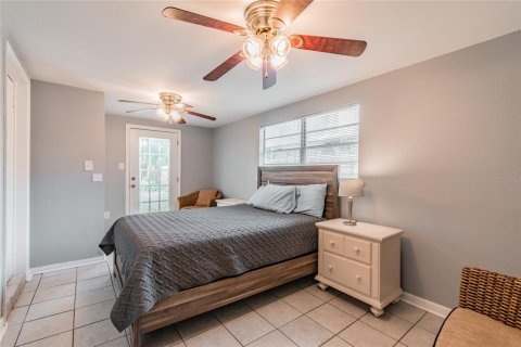 Villa ou maison à louer à Tampa, Floride: 3 chambres, 107.4 m2 № 2237839 - photo 23