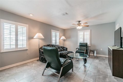 Villa ou maison à louer à Tampa, Floride: 3 chambres, 107.4 m2 № 2237839 - photo 30