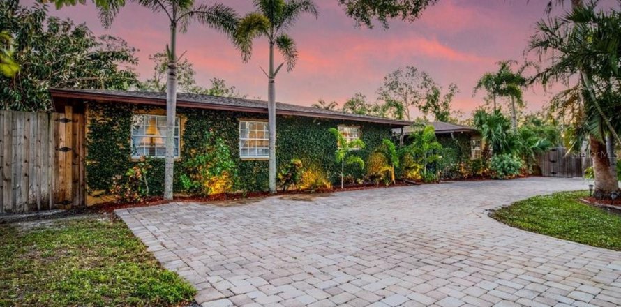 Casa en Sarasota, Florida 3 dormitorios, 316.43 m2 № 1755248