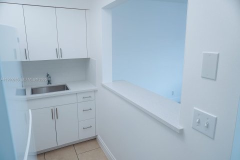 Apartamento en alquiler en Fort Lauderdale, Florida, 1 dormitorio, 59.09 m2 № 2059715 - foto 5