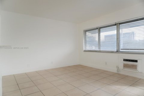 Apartamento en Fort Lauderdale, Florida 1 dormitorio, 59.09 m2 № 2059715