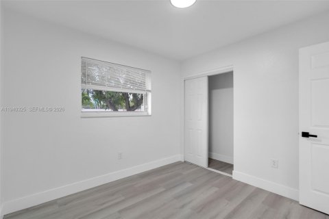 Villa ou maison à vendre à Miami Gardens, Floride: 4 chambres, 146.32 m2 № 1998154 - photo 14