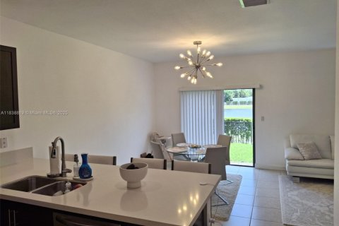 Adosado en venta en Davie, Florida, 3 dormitorios, 157.56 m2 № 1825501 - foto 5
