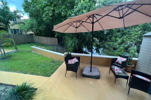Villa ou maison à vendre à North Lauderdale, Floride: 4 chambres, 133.78 m2 № 2191894 - photo 3