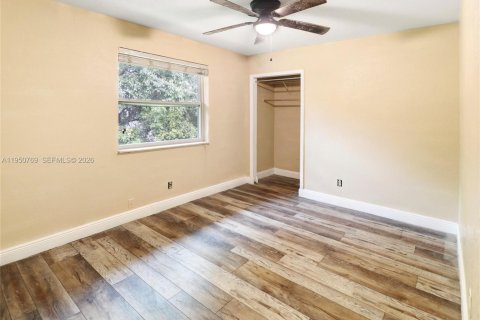 Villa ou maison à vendre à North Lauderdale, Floride: 4 chambres, 133.78 m2 № 2191894 - photo 16