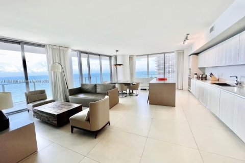 Copropriété à vendre à Hollywood, Floride: 3 chambres, 164.53 m2 № 1961148 - photo 3