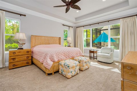 House in Port Orange, Florida 4 bedrooms, 343.18 sq.m. № 1630172 - photo 11