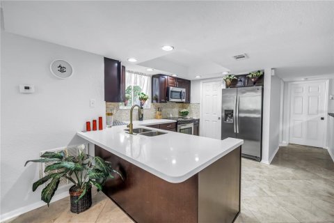 Adosado en alquiler en Seminole, Florida, 3 dormitorios, 201.97 m2 № 1785065 - foto 11
