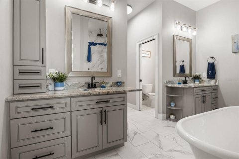 Купить виллу или дом в Оберндейл, Флорида 12 комнат, 208.84м2, № 1796806 - фото 22