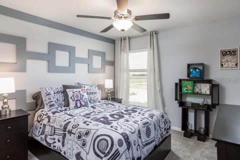 House in Davenport, Florida 4 bedrooms, 186.27 sq.m. № 1847434 - photo 9