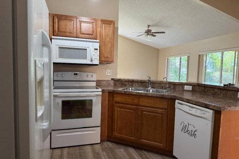 Casa en venta en Spring Hill, Florida, 3 dormitorios, 183.57 m2 № 1617839 - foto 8