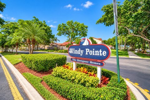 Touwnhouse à louer à Cutler Bay, Floride: 2 chambres, 108.88 m2 № 2435412 - photo 18