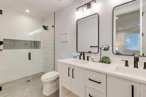 Villa ou maison à vendre à Anna Maria, Floride: 9 chambres, 394.28 m2 № 1541043 - photo 23