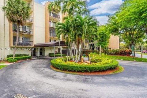 Купить кондоминиум в Майами, Флорида 3 спальни, 112.04м2, № 1960393 - фото 5