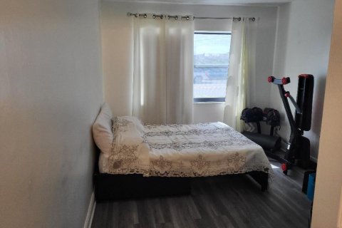 Купить кондоминиум в Форт-Лодердейл, Флорида 3 комнаты, 92.9м2, № 2083280 - фото 25