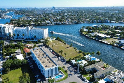 Купить кондоминиум в Форт-Лодердейл, Флорида 3 комнаты, 92.9м2, № 2083280 - фото 6