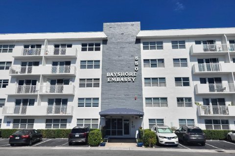 Купить кондоминиум в Форт-Лодердейл, Флорида 3 комнаты, 92.9м2, № 2083280 - фото 3