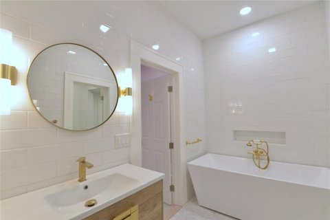 Villa ou maison à vendre à Bradenton, Floride: 2 chambres, 114.36 m2 № 2117125 - photo 20