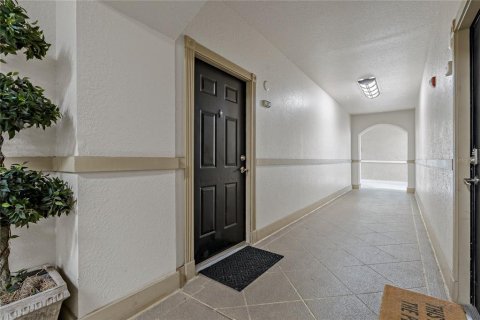 Condo in Tampa, Florida, 2 bedrooms  № 1826411 - photo 4