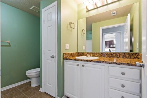 Condo in Tampa, Florida, 2 bedrooms  № 1826411 - photo 16