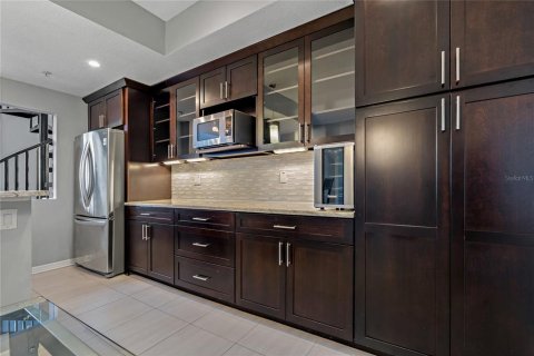 Condo in Tampa, Florida, 2 bedrooms  № 1826411 - photo 6