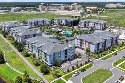 Condo in Orlando, Florida, 2 bedrooms № 2304364