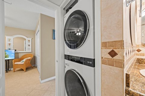 Condo in St. Lucie, Florida, 3 bedrooms  № 2088132 - photo 26