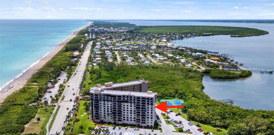 Condo in St. Lucie, Florida, 3 bedrooms  № 2088132