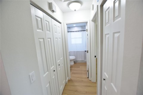 Villa ou maison à louer à Sarasota, Floride: 1 chambre, 73.21 m2 № 2385638 - photo 10