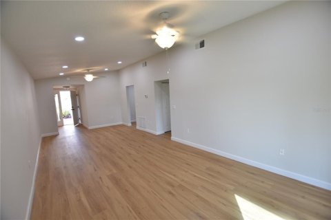 Villa ou maison à louer à Sarasota, Floride: 1 chambre, 73.21 m2 № 2385638 - photo 9