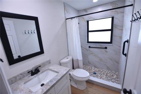 Villa ou maison à louer à Sarasota, Floride: 1 chambre, 73.21 m2 № 2385638 - photo 12