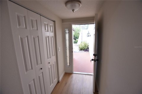 Villa ou maison à louer à Sarasota, Floride: 1 chambre, 73.21 m2 № 2385638 - photo 2