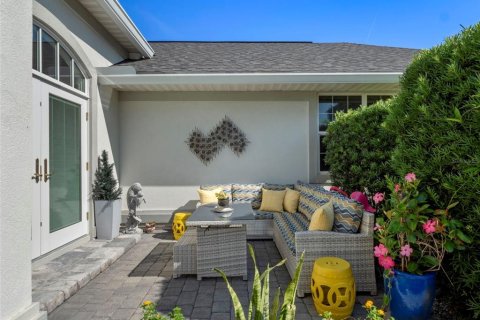 House in New Smyrna Beach, Florida 4 bedrooms, 397.71 sq.m. № 1857616 - photo 9